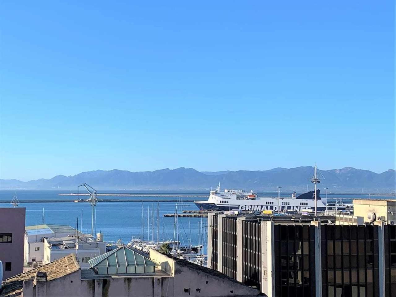 My Exclusive Cavour Loft Da Sogno A Cagliariアパートメント エクステリア 写真